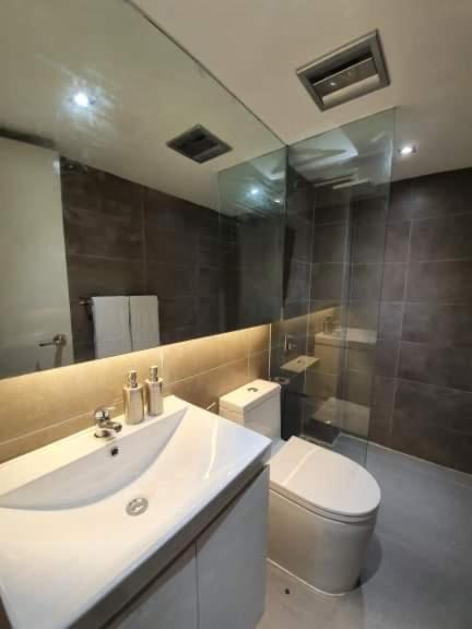 Radlett Residences Hotel - Tuguegarao Экстерьер фото